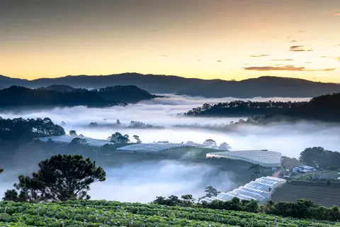 Misty Valley 4K Wallpaper · nature · 3840×2561