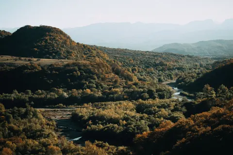 Autumn River 4K Wallpaper · nature · 3840×2560