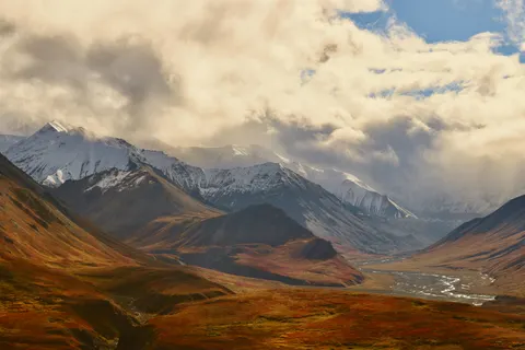 Autumn River 4K Wallpaper · nature · 3840×2560