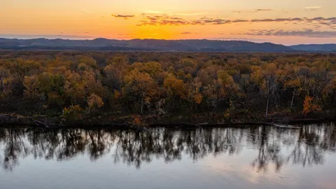 Autumn River 4K Wallpaper · nature · 3840×2160