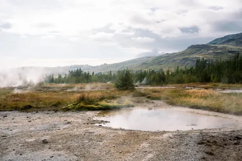 Hot Spring 4K Wallpaper · nature · 3840×2560