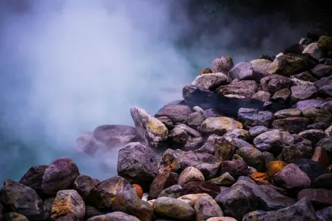 Hot Spring 4K Wallpaper · nature · 3840×2563