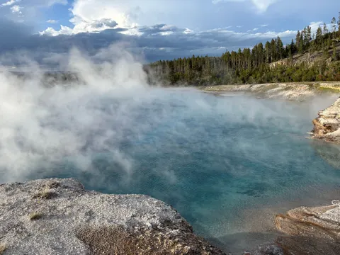 Hot Spring 4K Wallpaper · nature · 3840×2880
