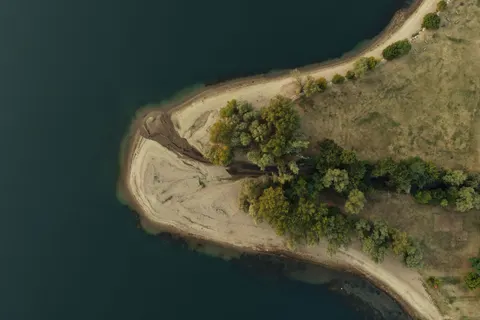 Insel aus der Luft 4K Hintergrundbild · ocean · 3840×2560