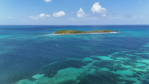 Eiland van Bovenaf 4K-achtergrond · ocean · 3840×2160