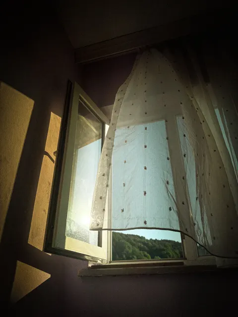 Curtain Light Phone Wallpaper · aesthetic · 1440×1920