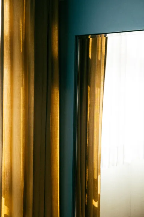 Curtain Light Phone Wallpaper · aesthetic · 1440×2160