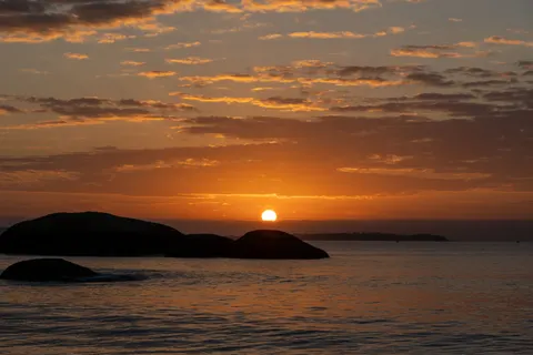 Ocean Sunset 4K Wallpaper · ocean · 3840×2560