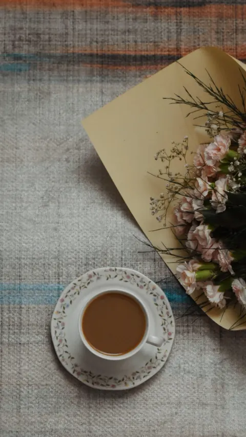 Soft Still Life Phone Wallpaper · aesthetic · 1440×2560