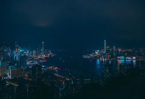 城市夜景天际线 4K壁纸 · city · 3840×2625