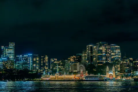 夜の都市スカイライン 4K壁紙 · city · 3840×2560