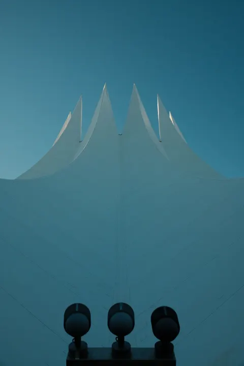 Quiet Lines Phone Wallpaper · aesthetic · 1440×2160