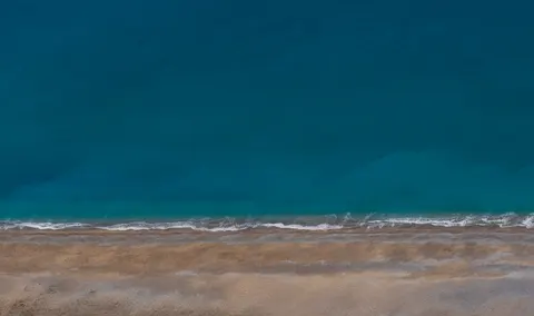 Обои Пляж сверху 4K · ocean · 3840×2276