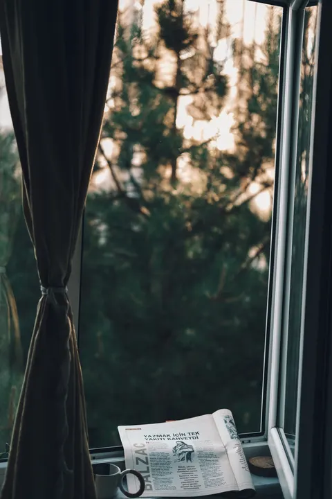 Curtain Light Phone Wallpaper · aesthetic · 1440×2160