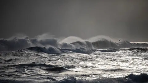 바다 4K 배경화면 · ocean · 3840×2160