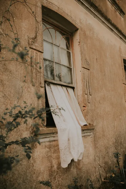 Curtain Light Phone Wallpaper · aesthetic · 1440×2160