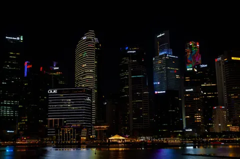 城市夜景天際線 4K桌布 · city · 3840×2559