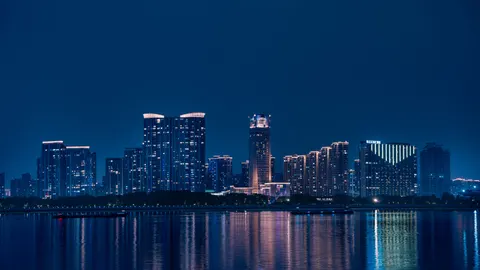 城市夜景天际线 4K壁纸 · city · 3840×2160