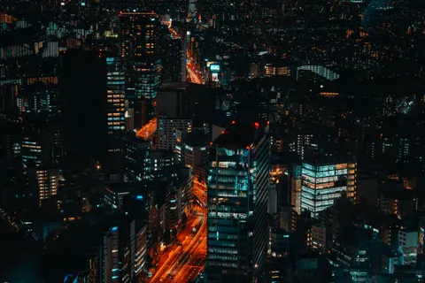 Gece Şehir Silueti 4K Duvar Kağıdı · city · 3840×2560