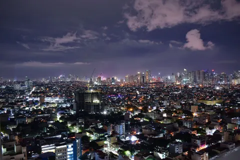 夜の都市スカイライン 4K壁紙 · city · 3840×2560