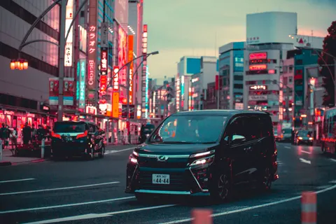 नियॉन शहर की गली 4K वॉलपेपर · city · 3840×2560