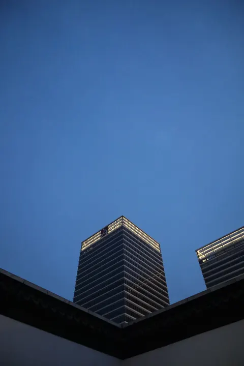 Tall Tower Phone Wallpaper · vertical · 1440×2160