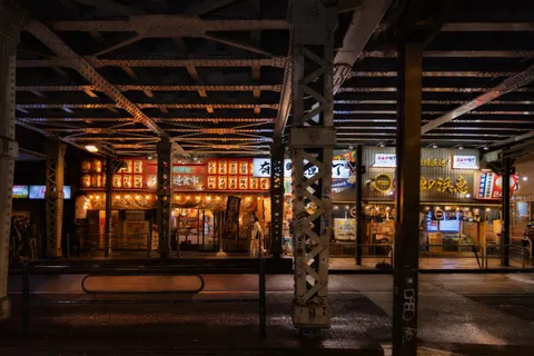 Fond d'écran Rue de ville en néon 4K · city · 3840×2560