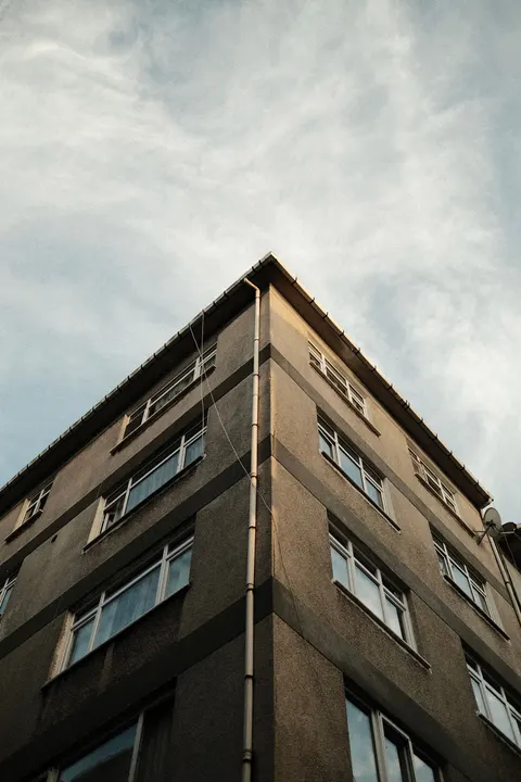 Tall Tower Phone Wallpaper · vertical · 1440×2160