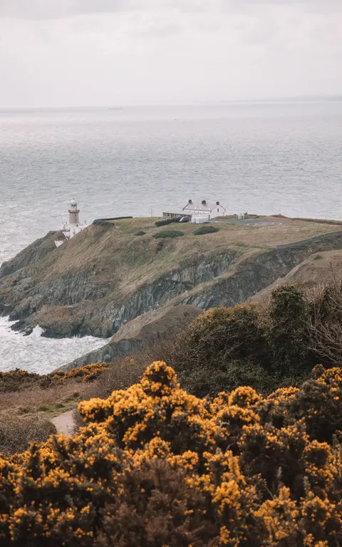 Lighthouse Phone Wallpaper · vertical · 1440×2304