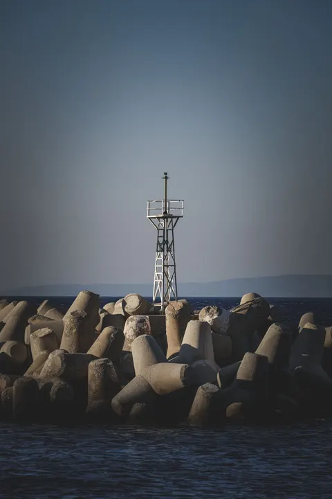 Lighthouse Phone Wallpaper · vertical · 1440×2160