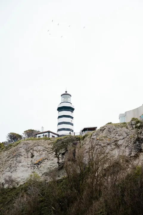 Lighthouse Phone Wallpaper · vertical · 1440×2160