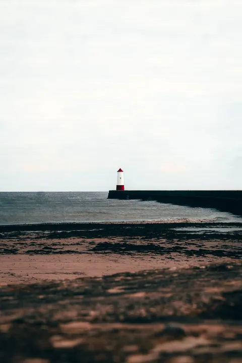 Lighthouse Phone Wallpaper · vertical · 1440×2160
