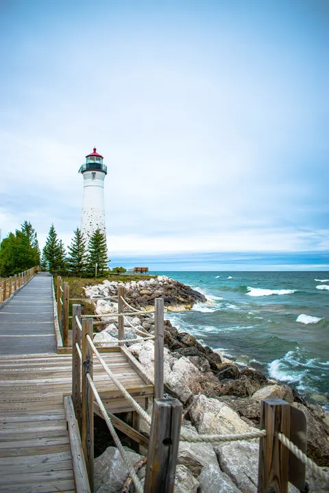 Lighthouse Phone Wallpaper · vertical · 1440×2160