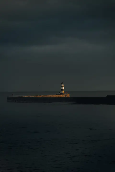 Lighthouse Phone Wallpaper · vertical · 1440×2160
