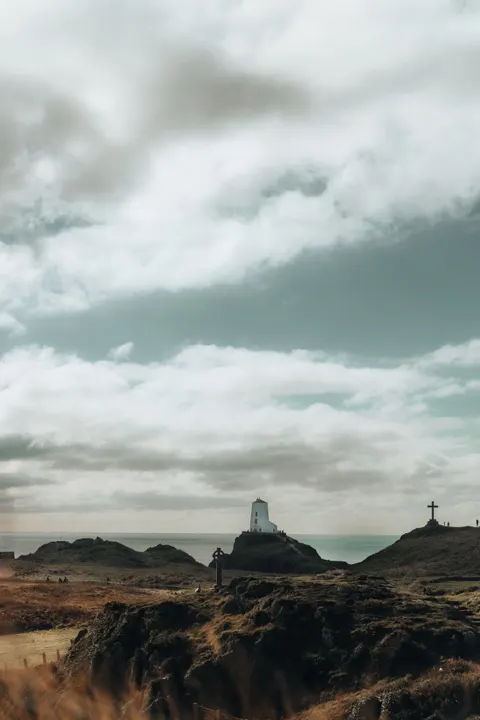 Lighthouse Phone Wallpaper · vertical · 1440×2160