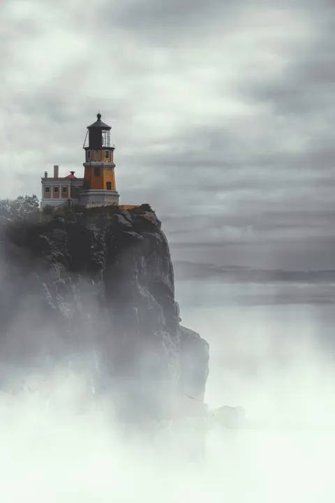 Lighthouse Phone Wallpaper · vertical · 1440×2159