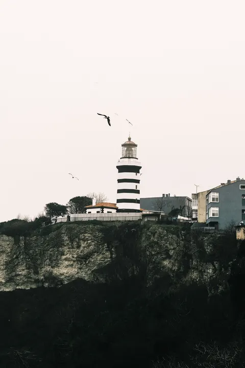 Lighthouse Phone Wallpaper · vertical · 1440×2160