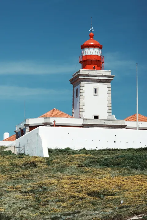 Lighthouse Phone Wallpaper · vertical · 1440×2160