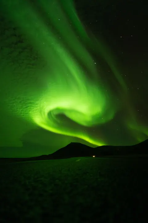 Aurora Phone Wallpaper · vertical · 1440×2160
