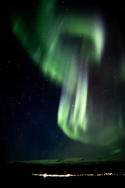 Aurora Phone Wallpaper · vertical · 1440×2160
