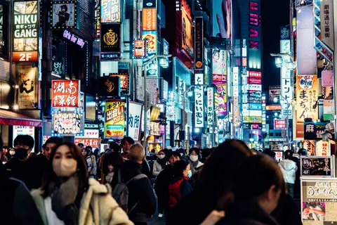Neon City Street 4K Wallpaper · city · 3840×2561