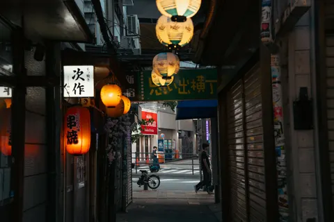 Hình nền Phố Neon 4K · city · 3840×2560