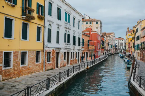Kanal von Venedig 4K Hintergrundbild · architecture · 3840×2560