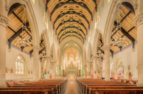 Cathedral 4K Wallpaper · architecture · 3840×2522