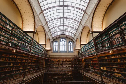 Grand Library 4K Wallpaper · architecture · 3840×2560