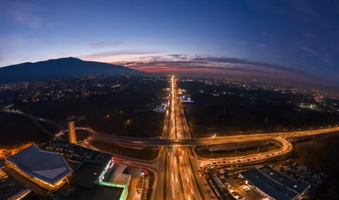 Kuş Bakışı Şehir Manzarası 4K Duvar Kağıdı · city · 3840×2263