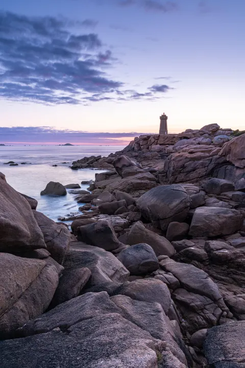 Lighthouse Phone Wallpaper · vertical · 1440×2160