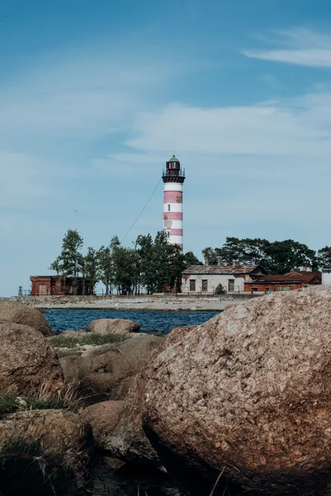 Lighthouse Phone Wallpaper · vertical · 1440×2160