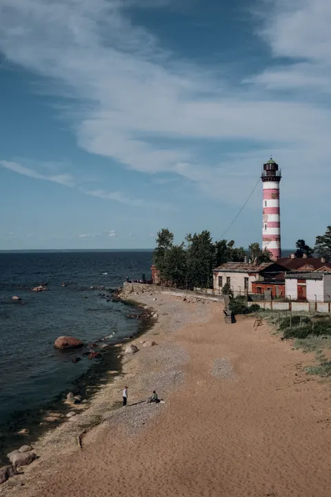 Lighthouse Phone Wallpaper · vertical · 1440×2160