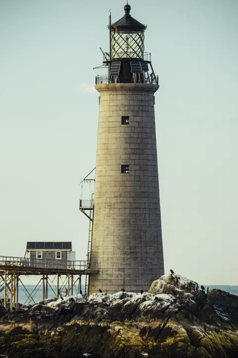 Lighthouse Phone Wallpaper · vertical · 1440×2160